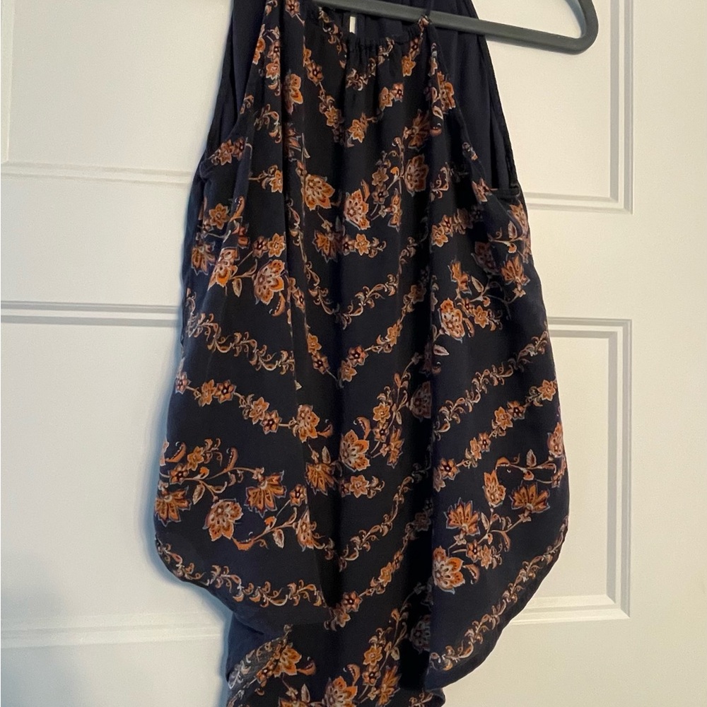 Floral Patterned Sleeveless Top